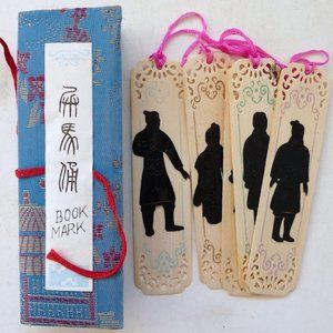 Five Chinese Xian bookmarks brocade covered box
